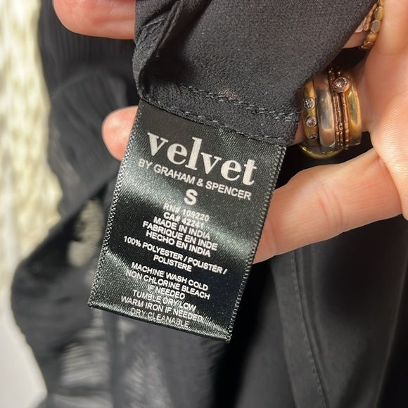 Velvet Black Short Sleeve Lace Dress Size Small - Picture 10 of 12